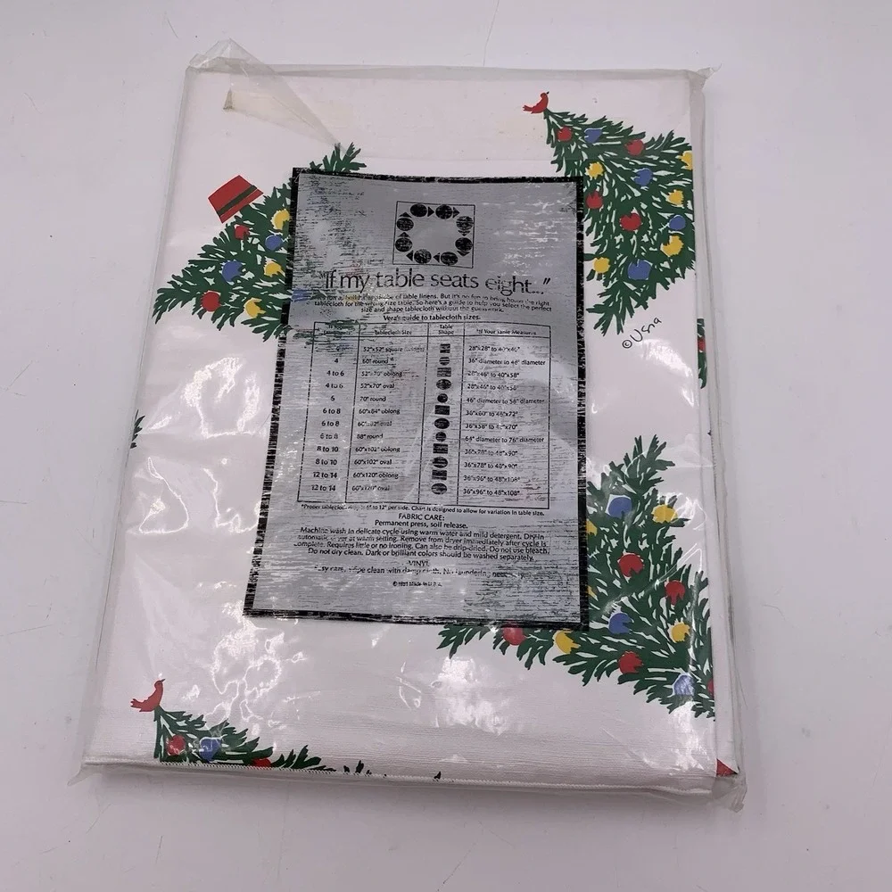 NWT‎ VTG Vera Neumann Tablecloth 60X85 Rectangle  Christmas Vinyl NEW DEADSTOCK